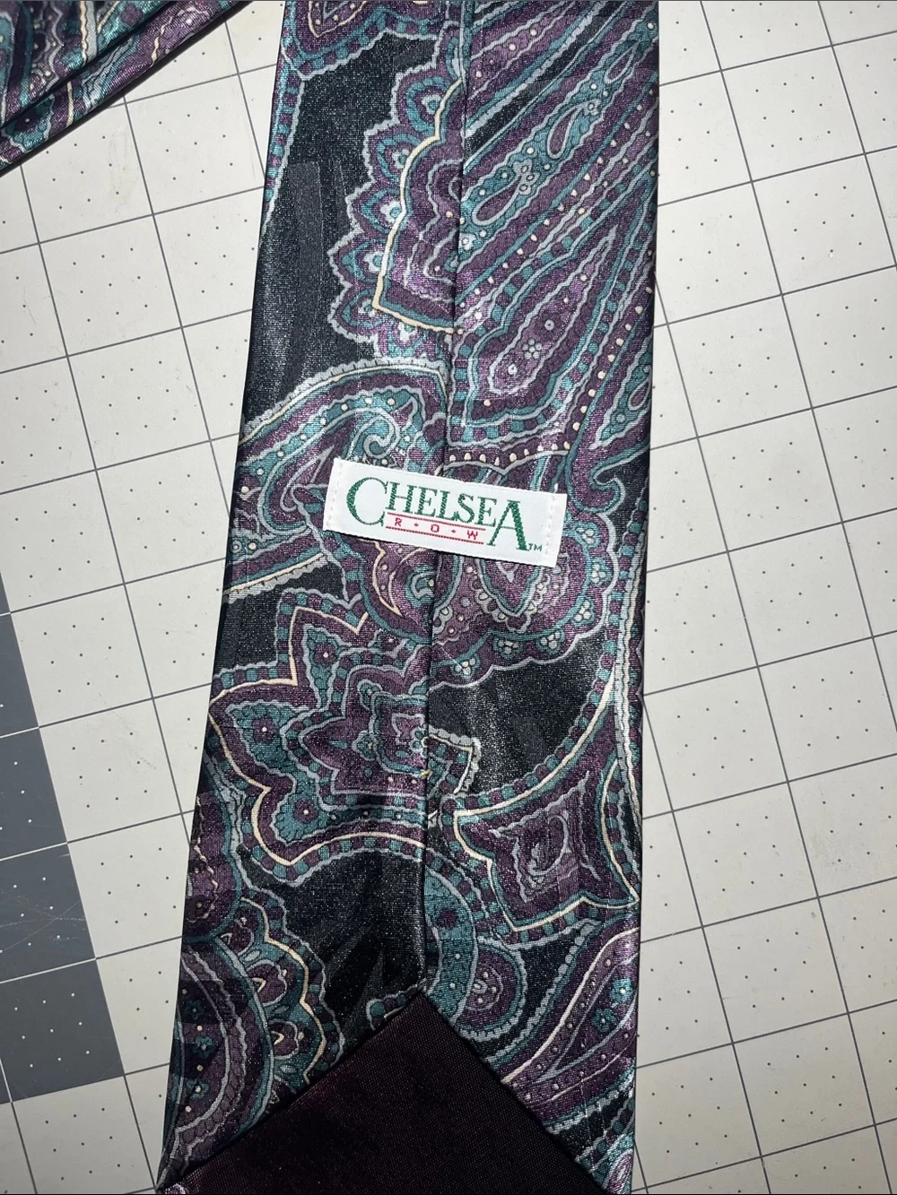 Chelsea refined paisley